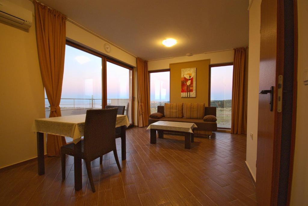 Seagarden Villa Resort Lozenets Zimmer foto