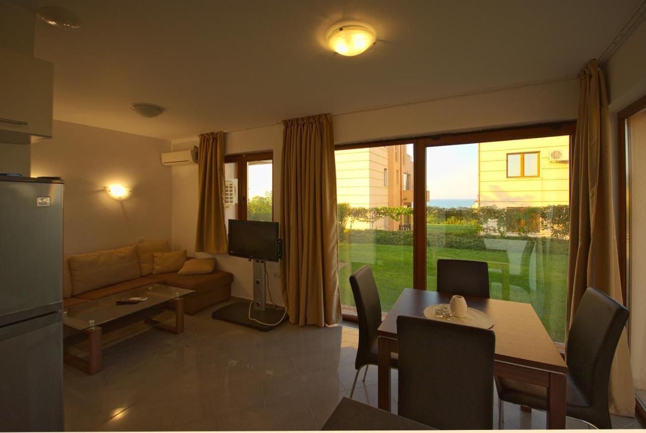 Seagarden Villa Resort Lozenets Zimmer foto